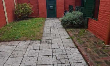 Casa sobre lote 670 m2 ideal inversion