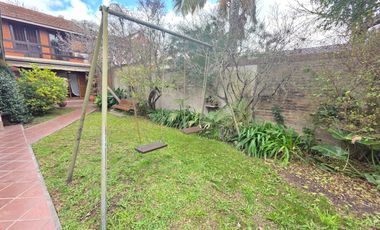 VENTA CASA 4 DORMITORIOS SUITE PISCINA JARDIN 2 QUINCHOS 2 COCHERAS LOMAS DE ZAMORA BANFIELD RESID