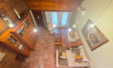 VENTA CASA 4 DORMITORIOS SUITE PISCINA JARDIN 2 QUINCHOS 2 COCHERAS LOMAS DE ZAMORA BANFIELD RESID