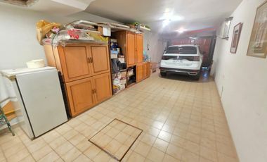 VENTA CASA 4 DORMITORIOS SUITE PISCINA JARDIN 2 QUINCHOS 2 COCHERAS LOMAS DE ZAMORA BANFIELD RESID