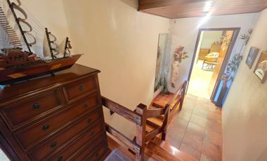VENTA CASA 4 DORMITORIOS SUITE PISCINA JARDIN 2 QUINCHOS 2 COCHERAS LOMAS DE ZAMORA BANFIELD RESID
