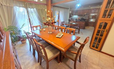 VENTA CASA 4 DORMITORIOS SUITE PISCINA JARDIN 2 QUINCHOS 2 COCHERAS LOMAS DE ZAMORA BANFIELD RESID