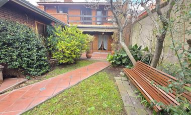 VENTA CASA 4 DORMITORIOS SUITE PISCINA JARDIN 2 QUINCHOS 2 COCHERAS LOMAS DE ZAMORA BANFIELD RESID