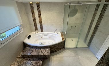 VENTA - Casa en Saint Thomas -Canning