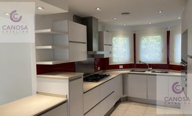 VENTA - Casa en Saint Thomas -Canning
