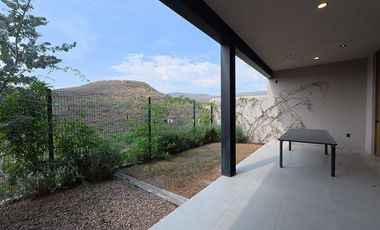 Casa amueblada en renta Altozano