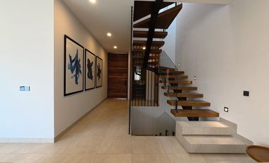 Casa amueblada en renta Altozano