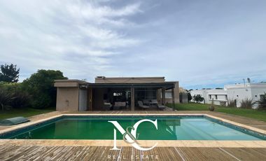 Casa en  Venta en Costa Esmeralda