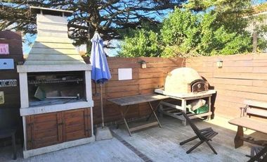 Chalet. z/ Punta Mogotes. Impecable.