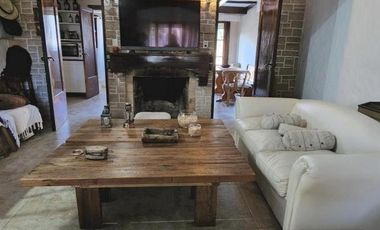 Chalet. z/ Punta Mogotes. Impecable.