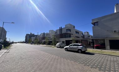 Venta departamento Baigorria PH Esmeralda 1 dormitorio cochera parrillero
