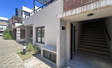 Venta departamento Baigorria PH Esmeralda 1 dormitorio cochera parrillero