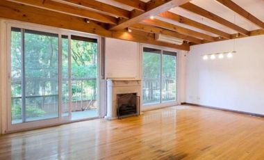 Venta 4 Ambientes con Balcón Aterrazado y Cochera en Belgrano R – Muy Luminoso, Apto Crédito