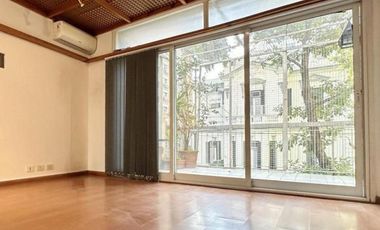 Venta 4 Ambientes con Balcón Aterrazado y Cochera en Belgrano R – Muy Luminoso, Apto Crédito
