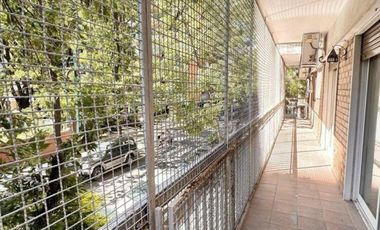 Venta 4 Ambientes con Balcón Aterrazado y Cochera en Belgrano R – Muy Luminoso, Apto Crédito