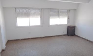 Local con oficinas venta centro Neuquén