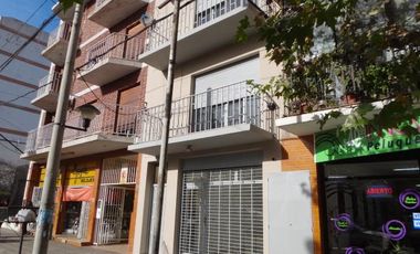 Local con oficinas venta centro Neuquén