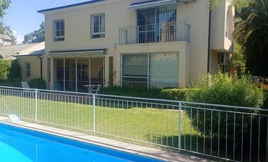 Venta casa 4 Amb - Don Torcuato - Tigre - B° El Triángulo - Apto crédito -