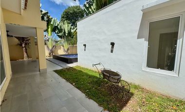 Casa en venta en Albrook Gardens - Ancón (MM)
