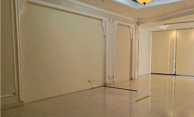 Se Vende o Alquila Exclusiva y Versatil Casa en Obarrio