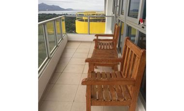 SE ALQUILA APARTAMENTO AMOBLADO EN PH CORONADO BAY CON VISTA AL MAR
