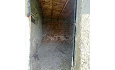 PH Interno con casa, C. 77 e 22 y 23, replantear un proyecto.