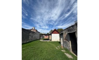 PH Interno con casa, C. 77 e 22 y 23, replantear un proyecto.