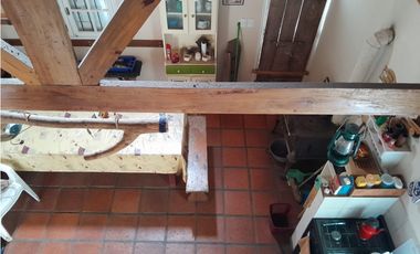 VENTA  APTO CREDITO CASA 3 AMBIENTES CON GRAN PARQUE Y PARRILLA