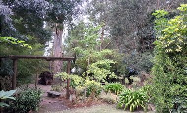 VENTA  APTO CREDITO CASA 3 AMBIENTES CON GRAN PARQUE Y PARRILLA
