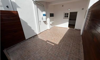 VENTA PH 1 AMBIENTE CON PATIO PROPIO