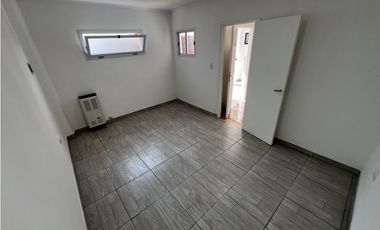 VENTA PH 1 AMBIENTE CON PATIO PROPIO