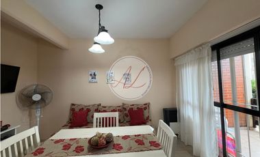 2 DEPTOS EN CONJUNTO EN VENTA / DEL ODISEO AL 600