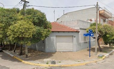 VENTA CASA MULTIFAMILIAR COCHERA TERRAZA en MADERO