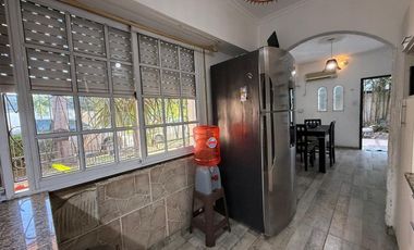 Casa 5 Ambientes VENTA Villa Luzuriaga Garage