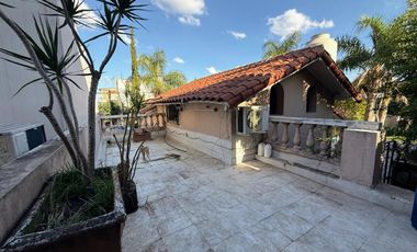 Casa 5 Ambientes VENTA Villa Luzuriaga Garage