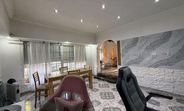 Casa 5 Ambientes VENTA Villa Luzuriaga Garage