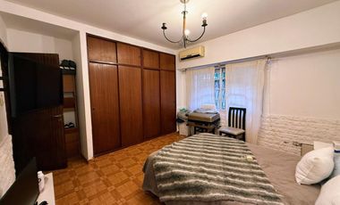 Casa 5 Ambientes VENTA Villa Luzuriaga Garage