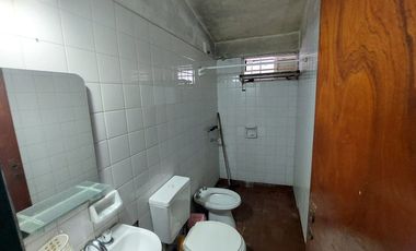 VENTA CASA 200M2 ALTO COMEDERO 2 HABITACIONES
