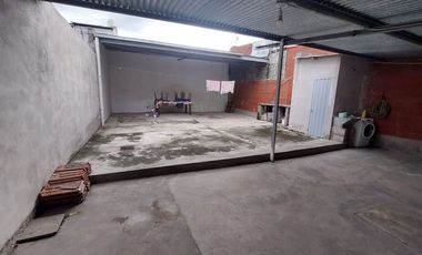 VENTA CASA 200M2 ALTO COMEDERO 2 HABITACIONES