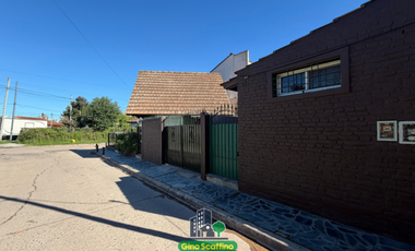 Casa Alpina + Dpto. 2 amb. en venta c/ cochera en General Rodríguez