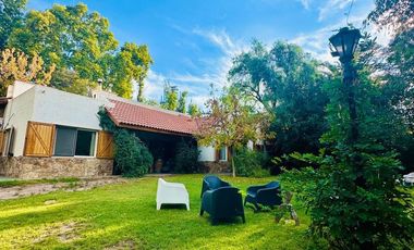 Hermosa Casa Chacras de Coria