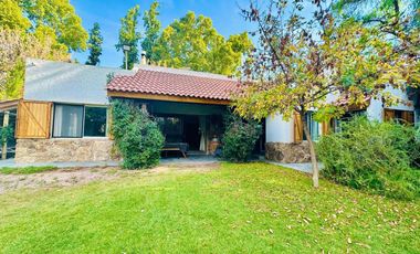 Hermosa Casa Chacras de Coria