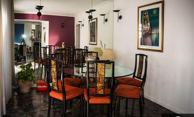 Departamento dúplex 6 ambientes con cochera en Belgrano, impecable apto crédito