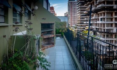 Departamento dúplex 6 ambientes con cochera en Belgrano, impecable apto crédito