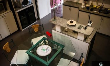 Departamento dúplex 6 ambientes con cochera en Belgrano, impecable apto crédito