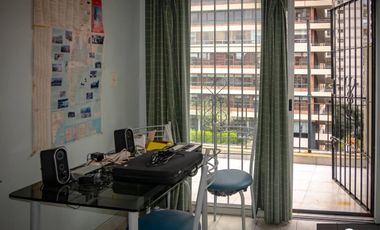 Departamento dúplex 6 ambientes con cochera en Belgrano, impecable apto crédito