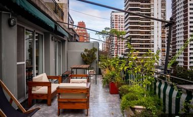 Departamento dúplex 6 ambientes con cochera en Belgrano, impecable apto crédito