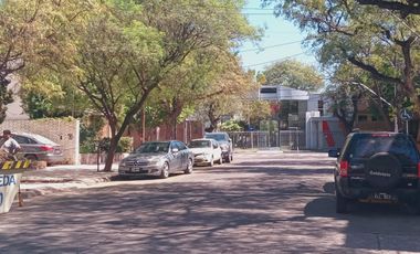 ALQUILER GRAN CASA CIUDAD  OFICINAS, CONSULTORIOS