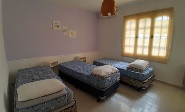 Casa sobre terreno de 1307 m2. Santa Lucia