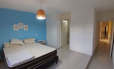 Casa sobre terreno de 1307 m2. Santa Lucia
